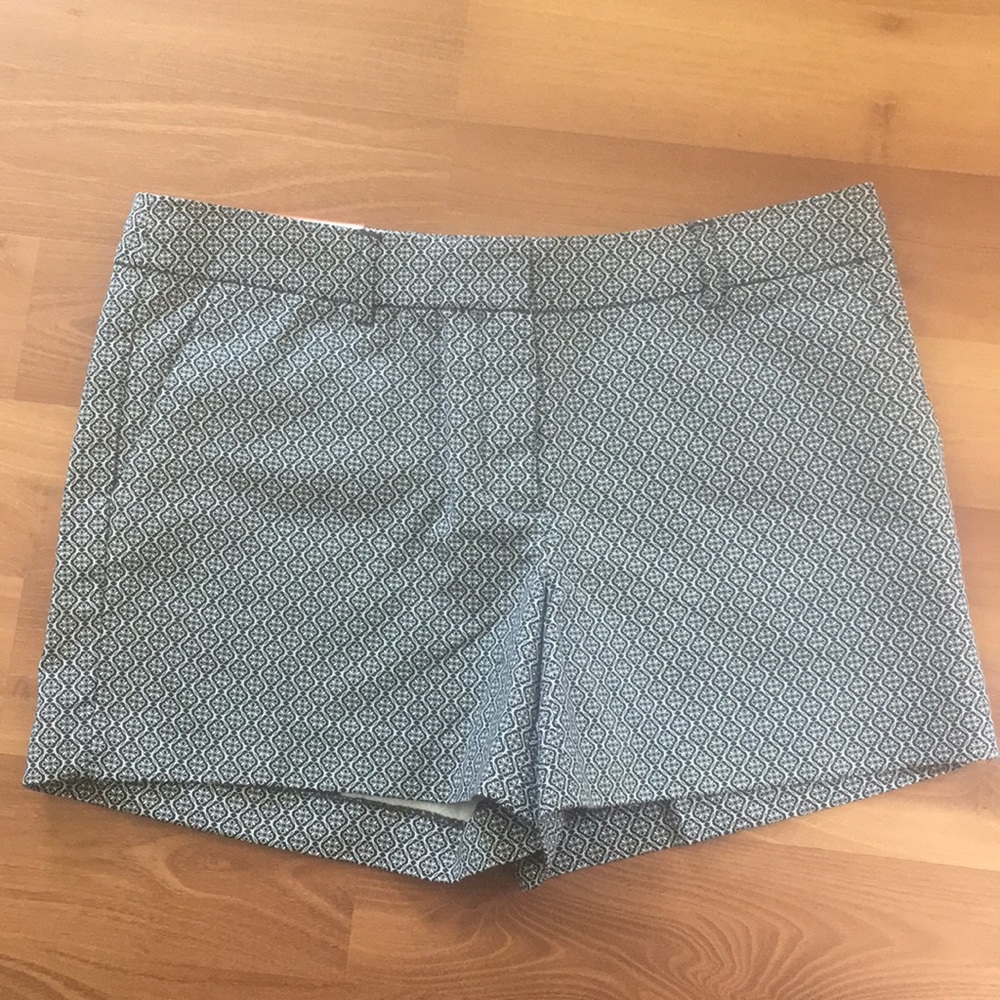 Dalia Collection Black & White Design Shorts